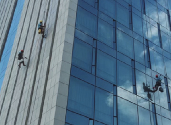 防墜器的原理和使用